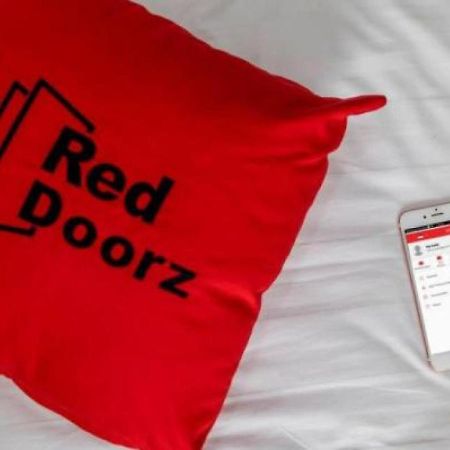 Reddoorz Syariah At Jalan Menteri Supeno Hotell Yogyakarta Exteriör bild