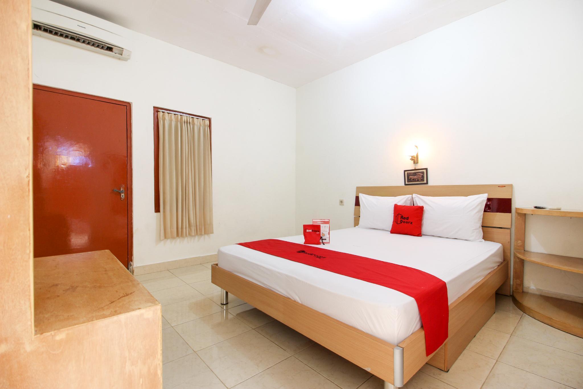 Reddoorz Syariah At Jalan Menteri Supeno Hotell Yogyakarta Exteriör bild