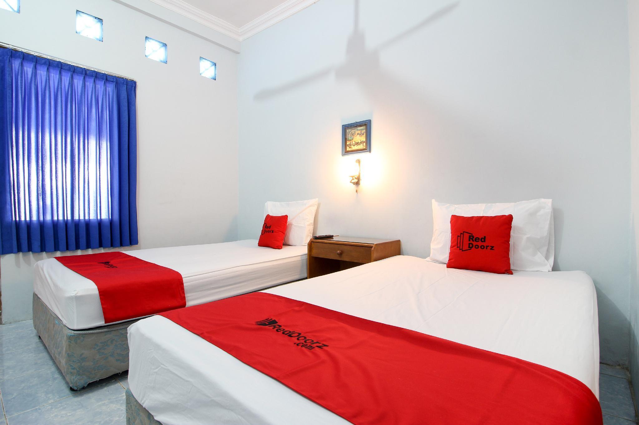 Reddoorz Syariah At Jalan Menteri Supeno Hotell Yogyakarta Exteriör bild